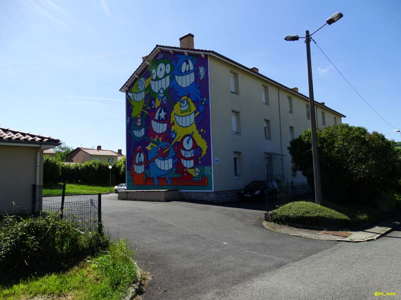 Art_mural's tweet photo. #RocheLaMolière #Loire #streetart peinture fraîche du festival #SAFIR2017 par #Elpez @PezBarcelona + ici : https://t.co/WUZWBRHy7w https://t.co/9AWzed7eMy