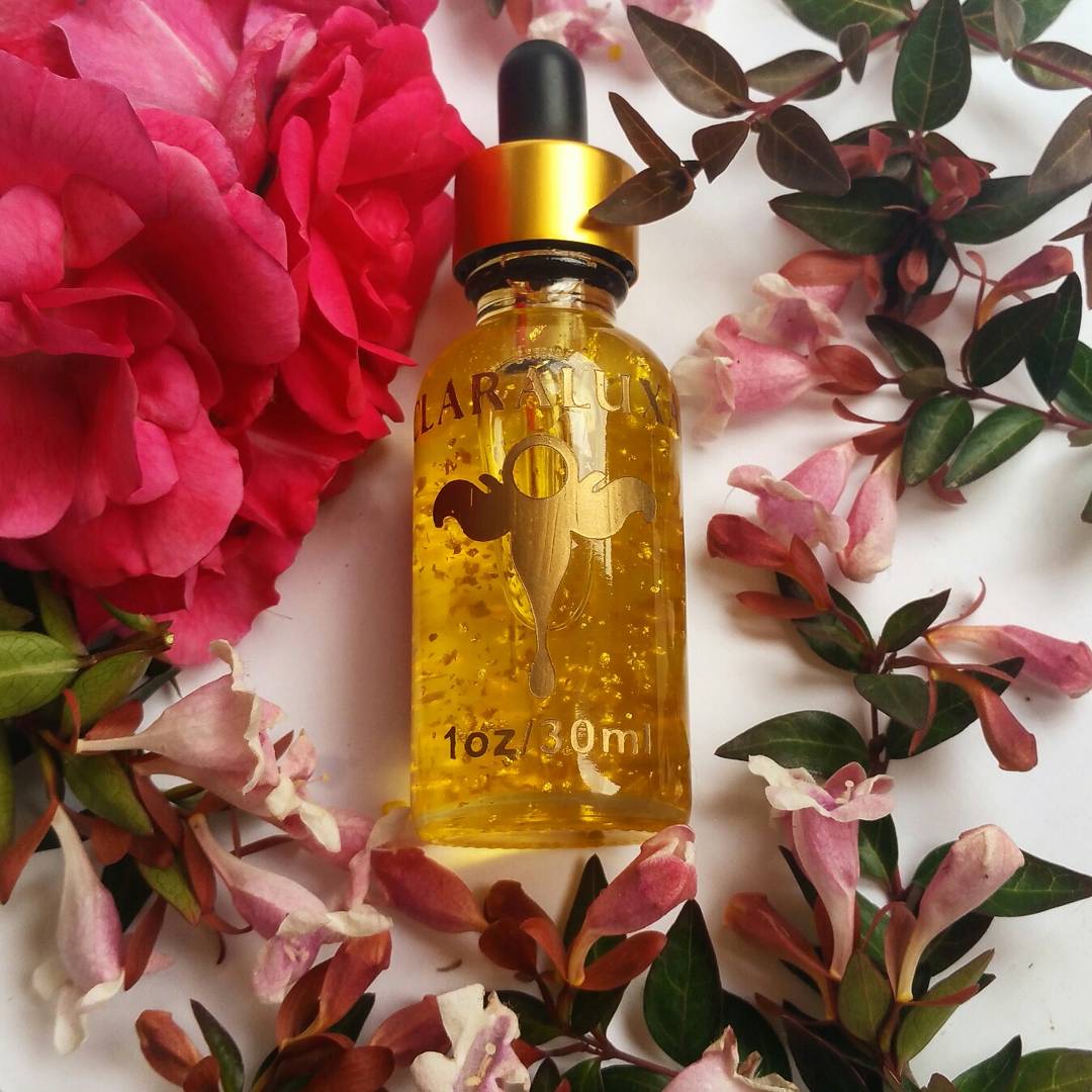 claraluxa's tweet photo. Summer Glow โจ๐ซ #naturalskincare #goldenskin #goldelixir #goldserum #24k #dewyskin #shopping #beauty #fashion #mua #cosmetics #luxuryskincare https://t.co/muf1jkluPN