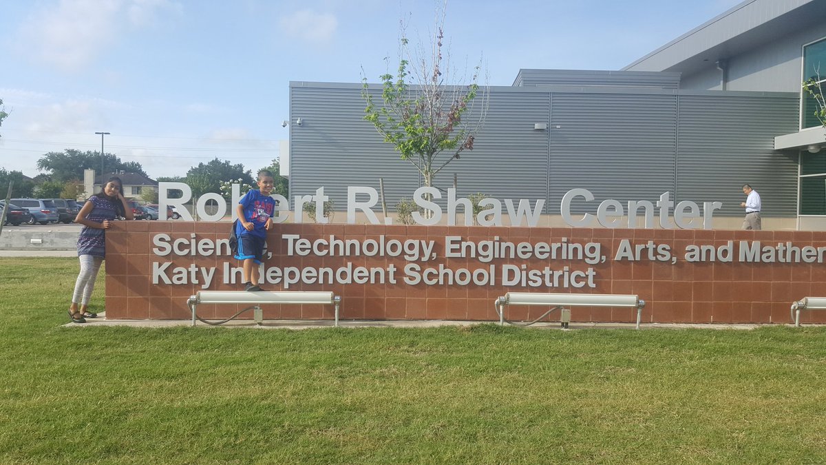 ZSabzaali's tweet photo. Day 1 of Lift Off Technology camp @KatyShawCenter - looking forward to an awesome week! https://t.co/9O9fK3n96U