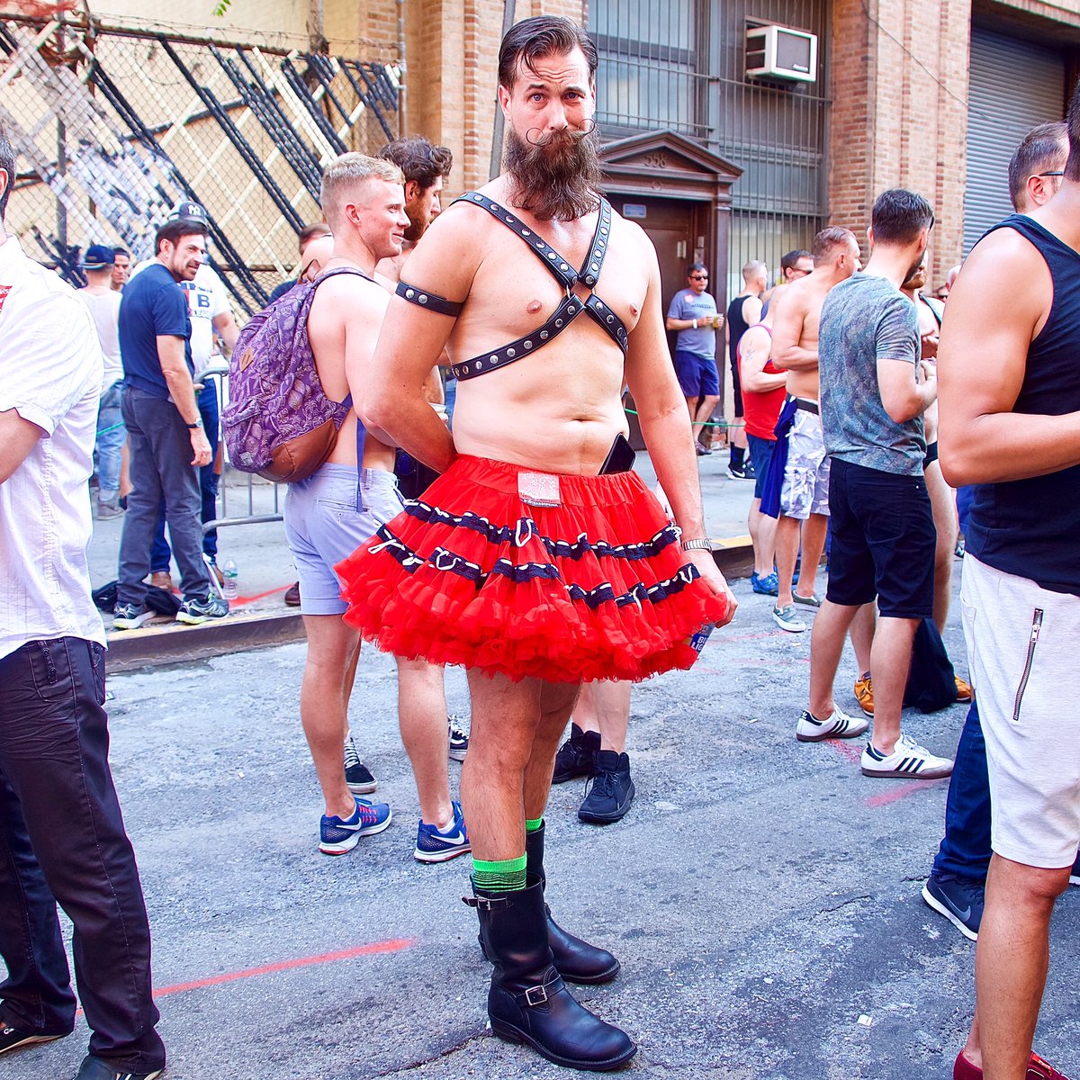 DavidGoodmanPix's tweet photo. #FolsomStreet #FolsomStreetEast #20YearsOfKink #LeatherPride #Fetish #Pride #GayPride #Stud #Gay #FolsomEast #LGBT #LGBTQ #lgbtqPride #NYC https://t.co/KW4Ys7uX1g