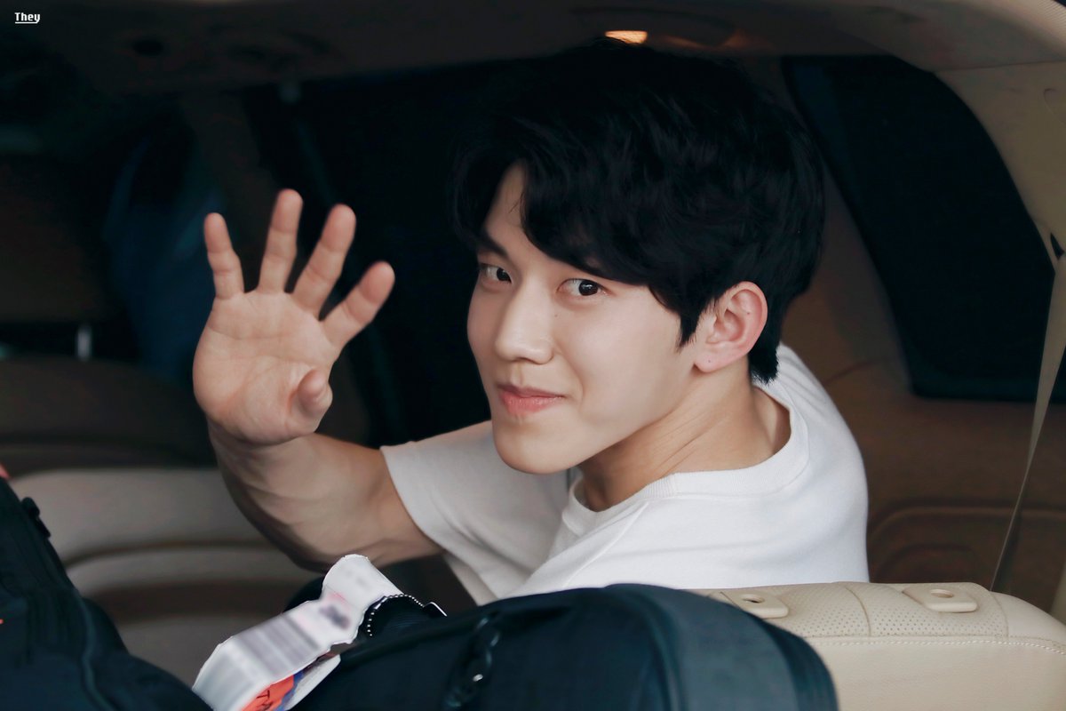 They_dowoon's tweet photo. 170617 하이락 퇴근

그시절 우리가 좋아했던 소년

#데이식스 #DAY6 #도운 #윤도운 #Dowoon #반드시웃는다 #SUNRISE https://t.co/k6DBv6D805