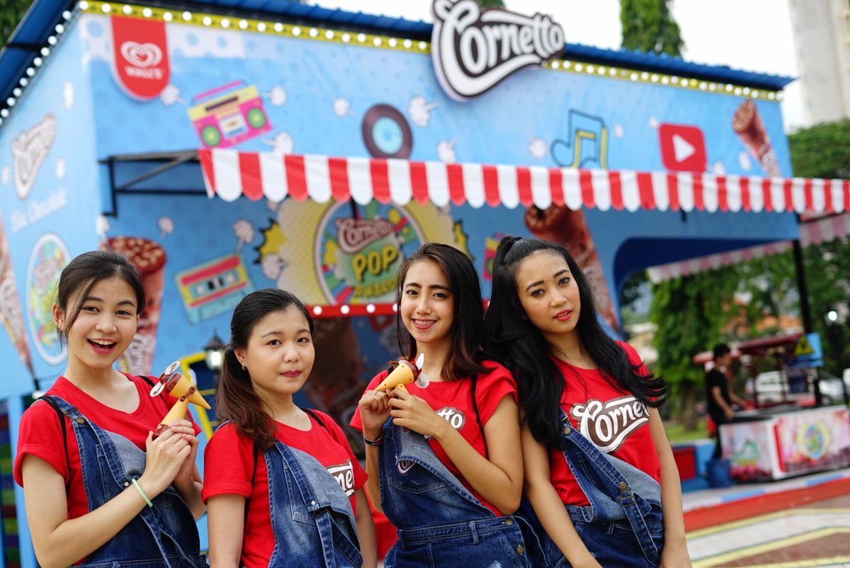 Prambors's tweet photo. Yooot! Yuk jangan lupa dateng ke Cornetto Stage di JakCloth Lebaran 2017 hari ini ya kawula muda! #CornettoJakclothLebaran #CornettoStage https://t.co/pQ9aZAfRRS