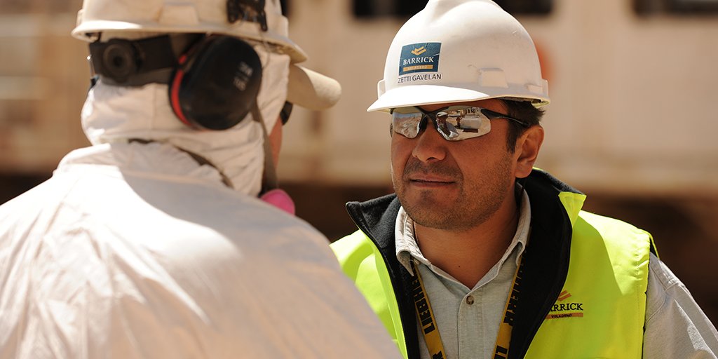 En Barrick fomentamos  la conciencia de seguridad, la proactividad, la integridad, la comunicación y el trabajo en equipo.