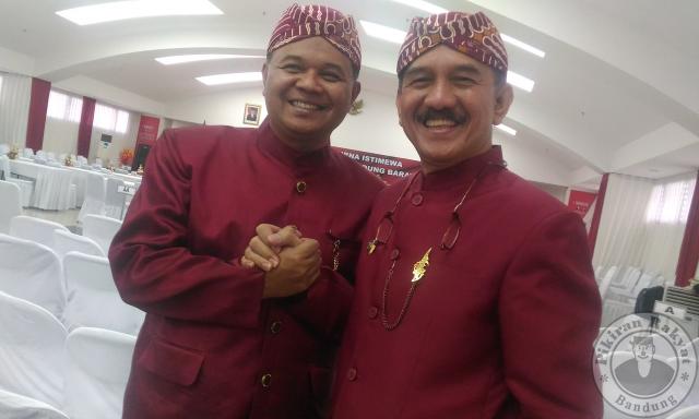 j0bnlster's tweet image. Aa dan Yayat Siap Satu Paket di Pilbup KBB: BANDUNG RAYA NGAMPRAH, (PR).- Ketua DPRD Kabupaten Bandung Barat Aa… dlvr.it/PNSysv