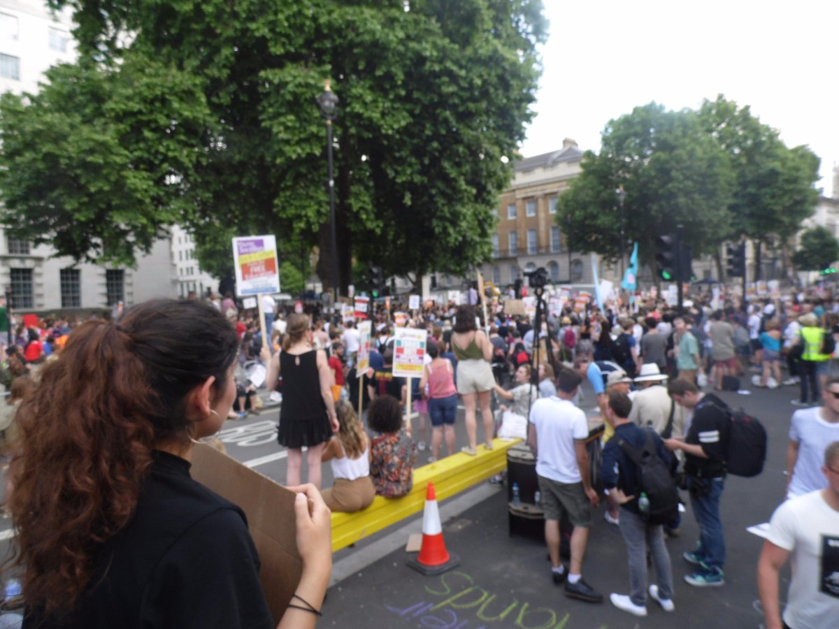 JakeTheVegan's tweet photo. Fuck Theresa May's shameful coalition with the DUP who are known bigots and anti women's rights #dup #TheresaMayOut #JC4PM https://t.co/3UfcX3mqOZ
