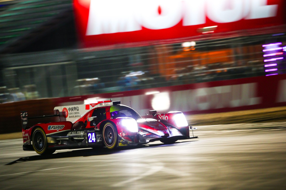 JeanEricVergne's tweet photo. Hello les amis, voici le photos de ma 1ère participation aux @24heuresdumans. Cette course est vraiment MYTHIQUE! https://t.co/pZ9ptJnrHi https://t.co/fm7PVN5I6o