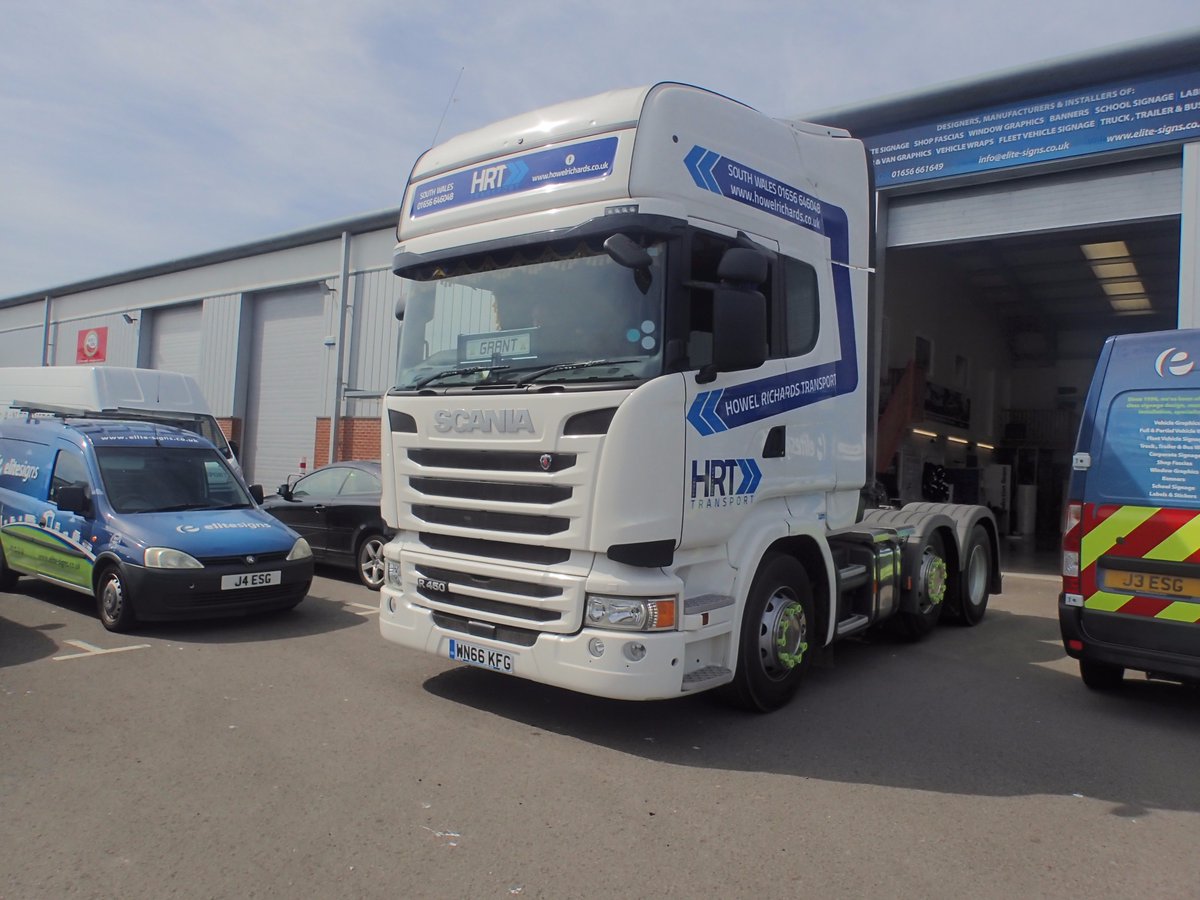 EliteSigns's tweet photo. ...and here's the #HowelRichardsTransport @ScaniaUK in all its glory,  #lorryfleet #vehiclelivery with @rolanddguk @printmaxuk @Metamarkuk https://t.co/Ta1YhtG0K1
