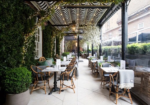 NeilReadingPR's tweet photo. We know where we'll be heading to enjoy this weather ☀️🍸@DallowayTerrace https://t.co/9I0omzzBRj https://t.co/E9ASPS1awA