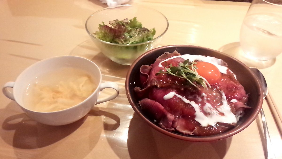 阪大うまいもん研究会 ペコリーノ ローストビーフ丼がうまい との情報をキャッチしたので ランチにローストビーフ丼 0円 です 卵黄がものすごくプリプリで肉とご飯と絡んで最高でした ご飯大盛り可です オススメです 最寄りは千里中央のはず 阪大うまいもん研究会 ペコリーノ ローストビーフ丼がうまい との情報をキャッチしたので ランチにローストビーフ丼 0円 です 卵黄がものすごくプリプリで肉とご飯と絡んで最高でした ご飯大盛り可です オススメです 最寄りは千里中央のはず
