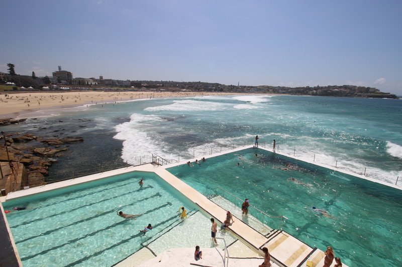 BUNACTravel's tweet photo. This view is made all the more sweeter with a FREEBIE. FREE #WorkAustralia Sydney Harbour Cruise until 30th June🇦🇺 https://t.co/kaDUcmlWoW https://t.co/b88uFfvTb3