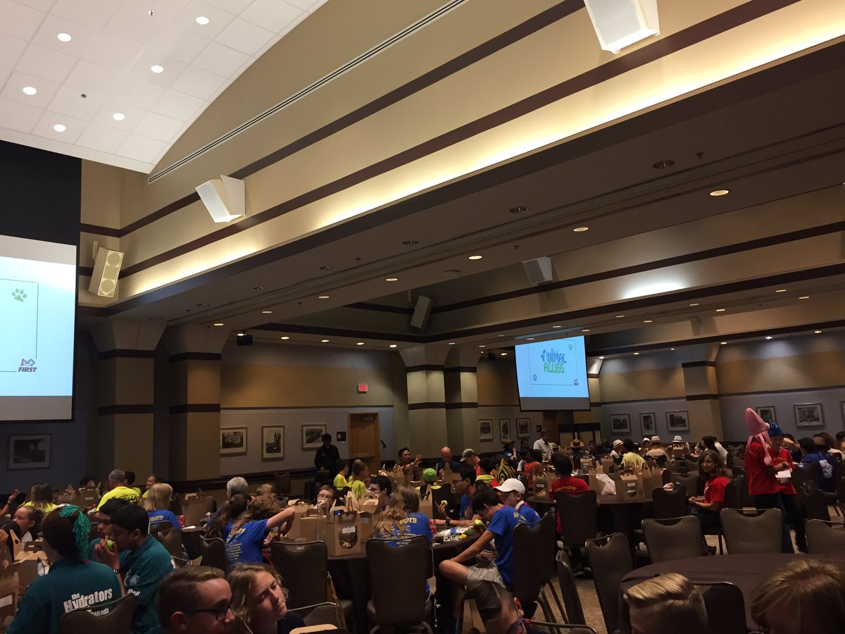 tigerpridegold's tweet photo. Lunch at @firstlegoleague #globalinnovation https://t.co/MAxnQohKVW