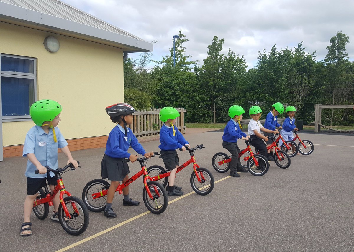 OutspokenTrain's tweet photo. What a brilliant day to discover #cycling. #Bikeability #cycletraining #BikeabilityPlus #BikeabilityBalance @BikeabilityUK @TABSbikeability https://t.co/p6JBxZF0y8