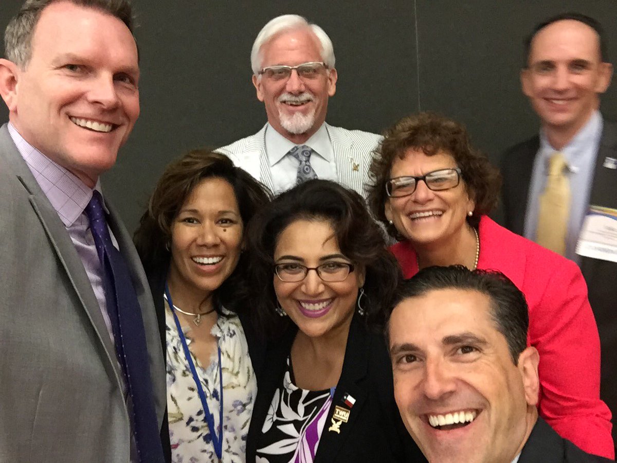 LiveYourLife_PT's tweet photo. #APTAHOD #NomCom candidates with their campaign managers are excited to be done with interviews! #BetterTogether https://t.co/GWc409SxaW