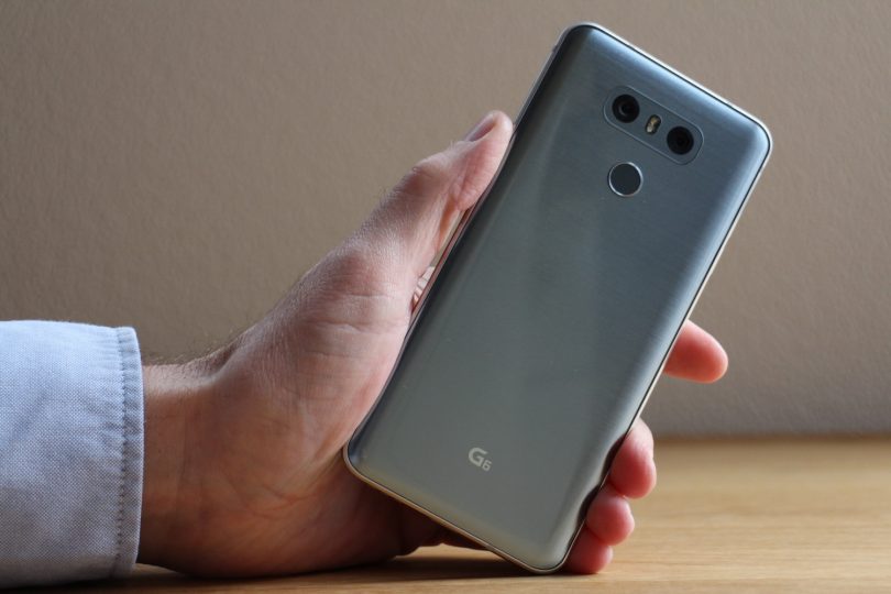espcializados's tweet photo. Hoy ha sido presentado por @LGUS el nuevo #LGG6Plus.¿Queréis saber las diferencias con el #LGG6? Os lo contamos aquí
https://t.co/0oDbP118nu https://t.co/Vqspy1Hkrc