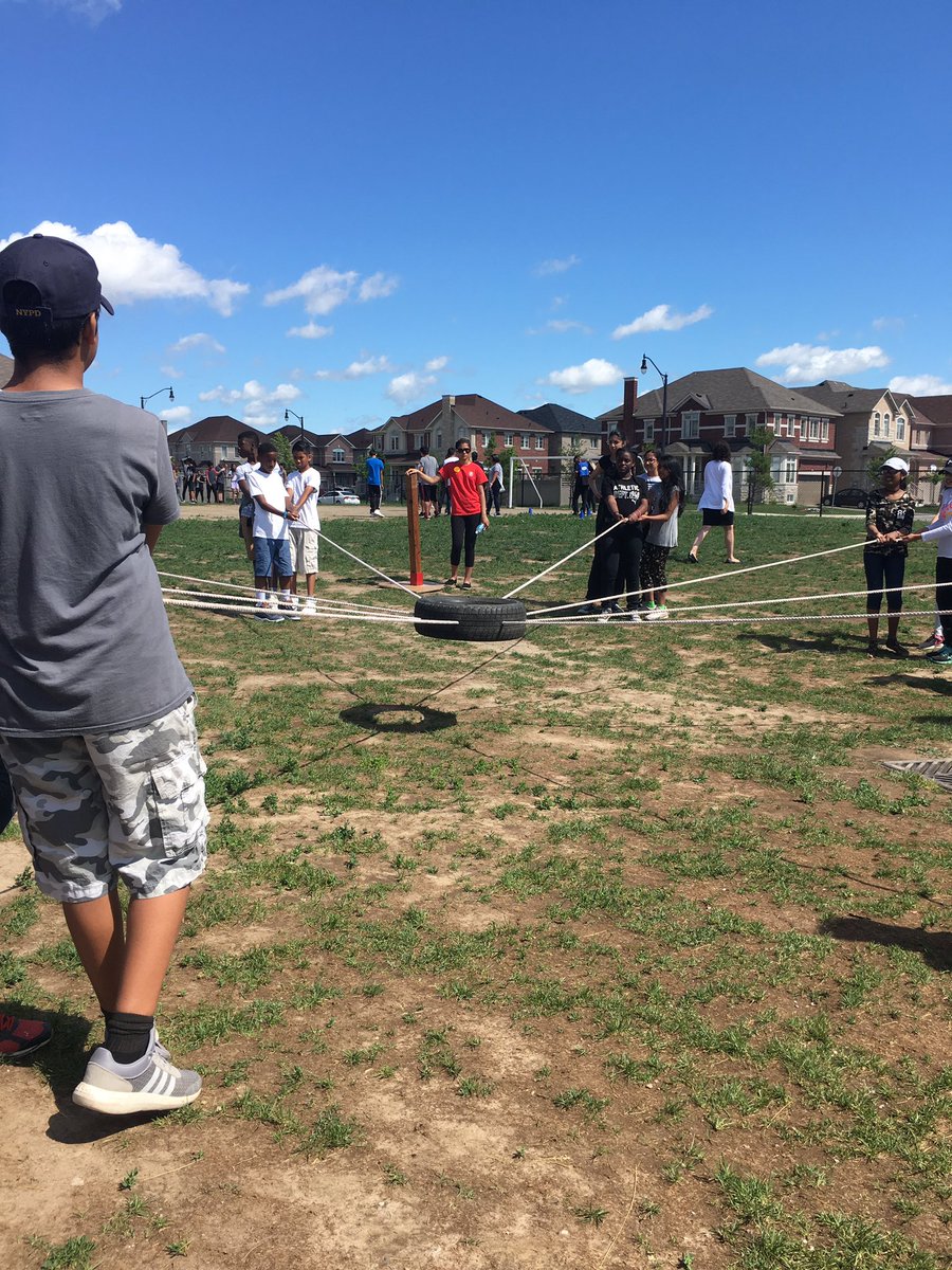 Miss Leaton tweet media