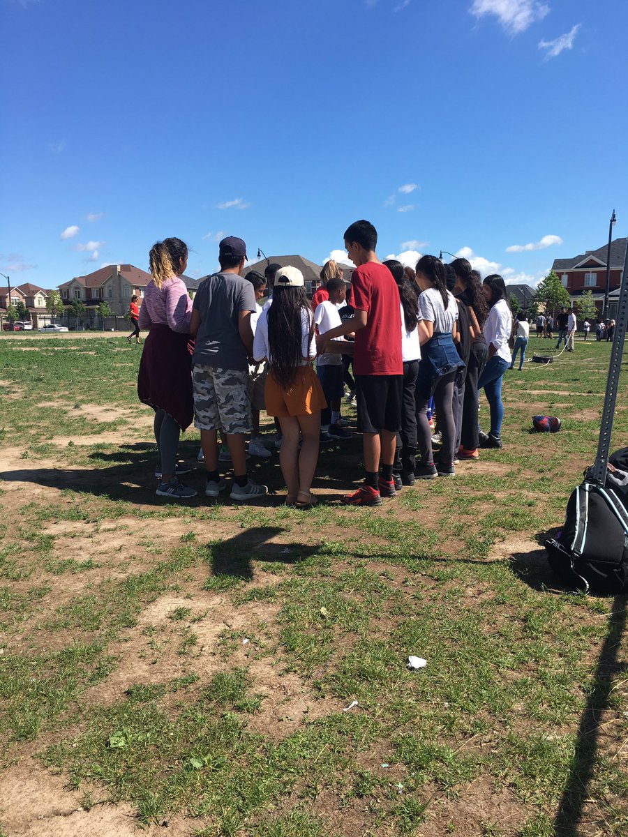 Miss Leaton tweet media