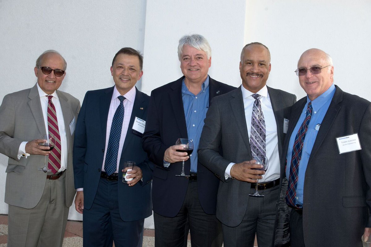 ofigueredo65's tweet photo. It's nice to be appreciated...at the annual @washingtonexec member appreciation event. https://t.co/ID2Mj4jVyY