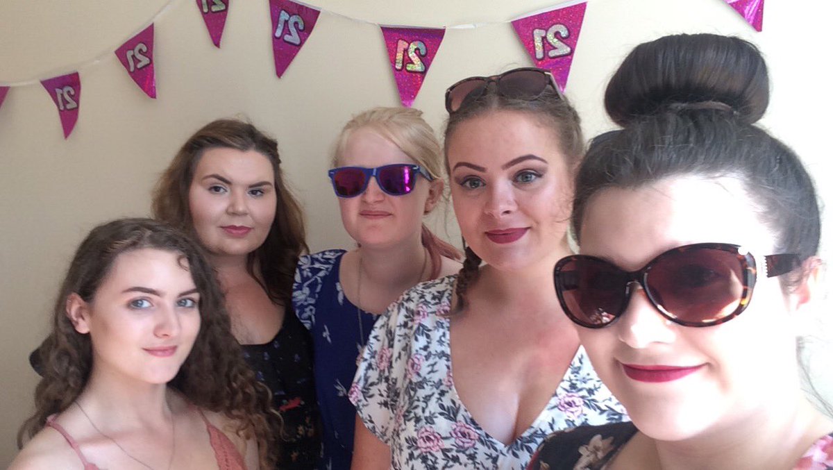 ehoops100's tweet photo. What a way to celebrate the end of my degree☀️💕💃🏻 summer ball was amazing and I can't wait for next year🍹☀️ and now on to my masters💚 #SSB17 https://t.co/XQZO5xL631