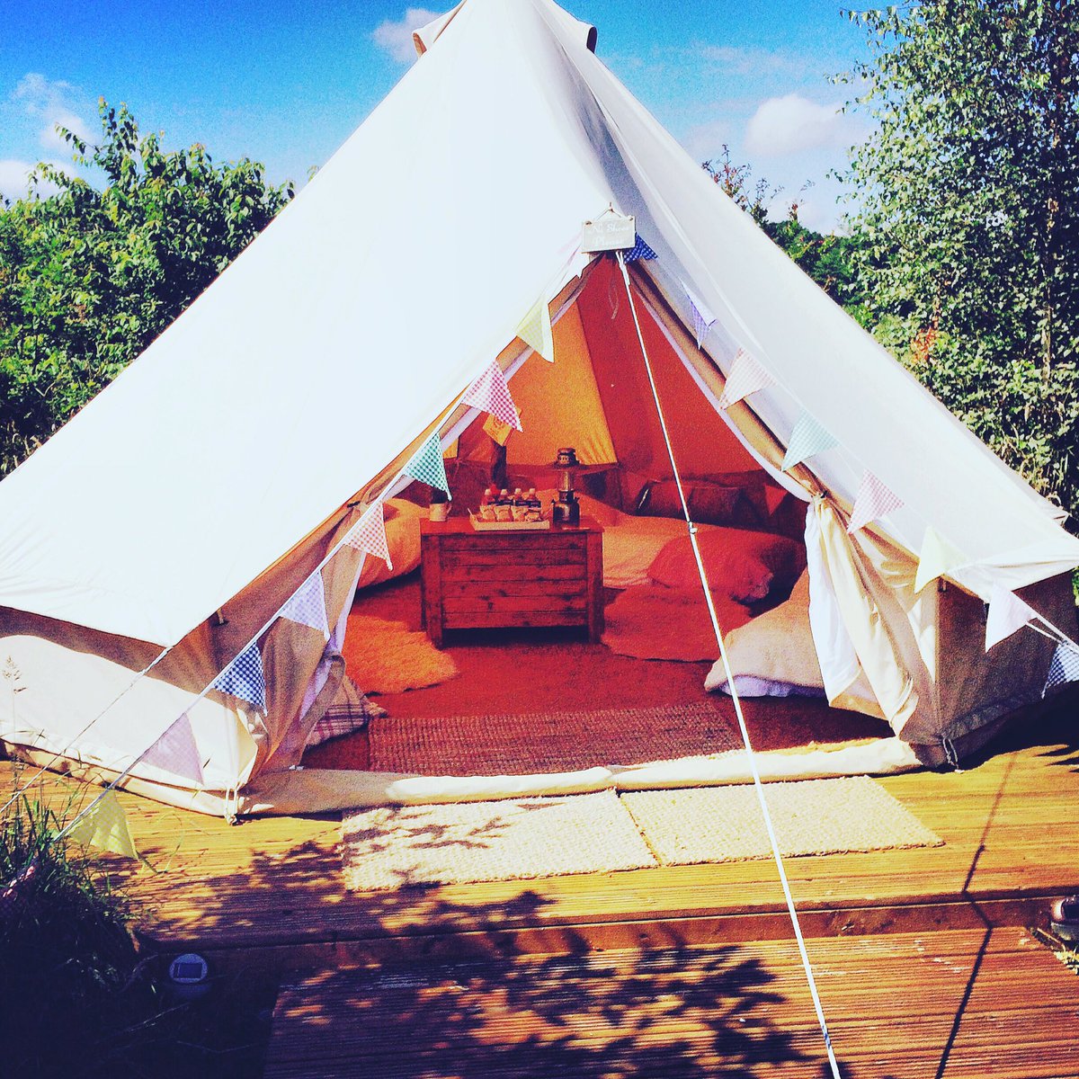 Planning your perfect #hen party weekend?Fancy a touch of #glamping?Head to #Staffordshire to our #HenCamp with Wood Fired Hot Tub #henfest