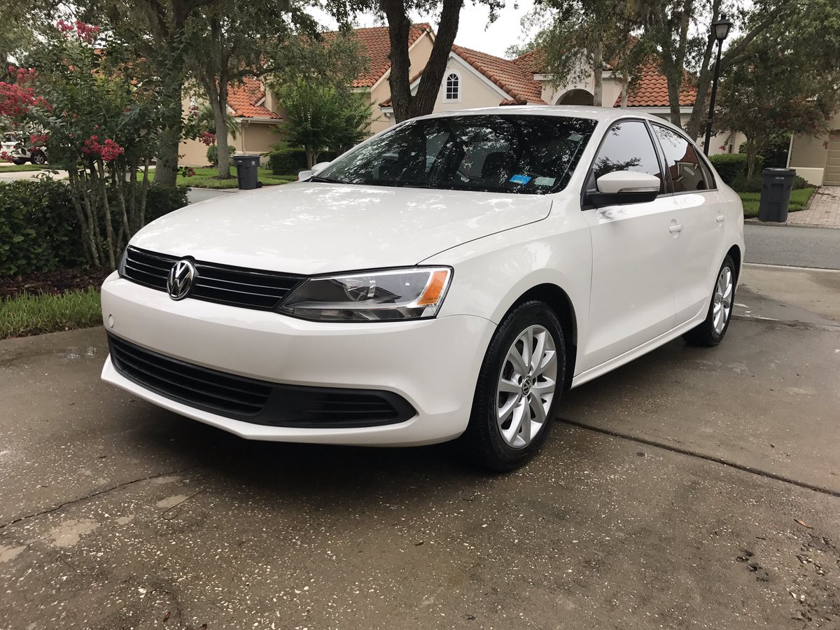 DetailingBricks's tweet photo. Jetta came out looking great!! Look at bio for contact details in order to set up an appointment😁 @nicole https://t.co/gl6jabjtHg