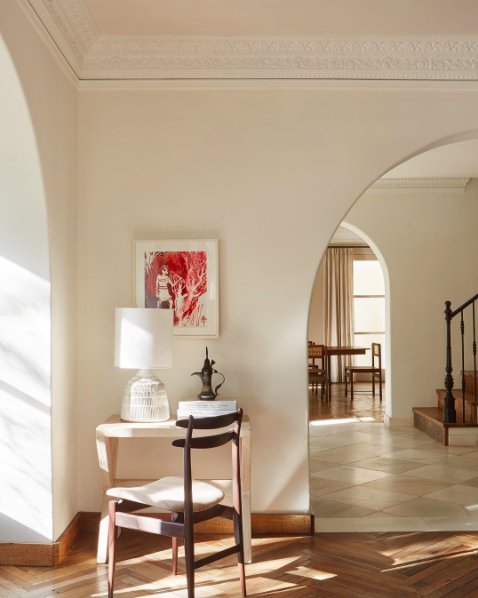 BlissHomeDesign's tweet photo. Good Morning Sunshine. A lovely light and bright entry designed by @discinteriors. #blissathome https://t.co/kk8kq9EmeH