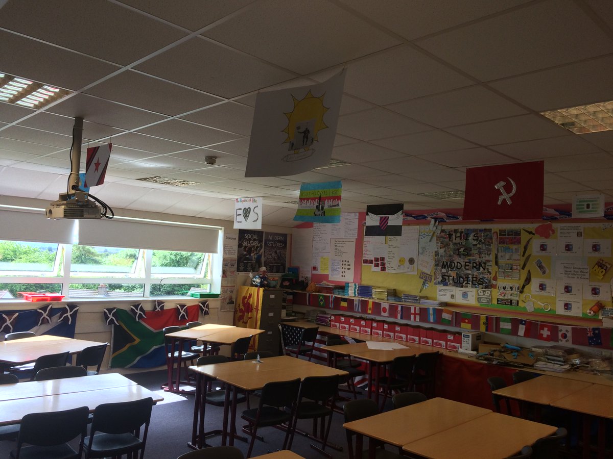 STASocSub's tweet photo. Higher Politics new state flags on display. The ideologies topic will be interesting this session! #fromlefttoright https://t.co/IrYwAORUi1