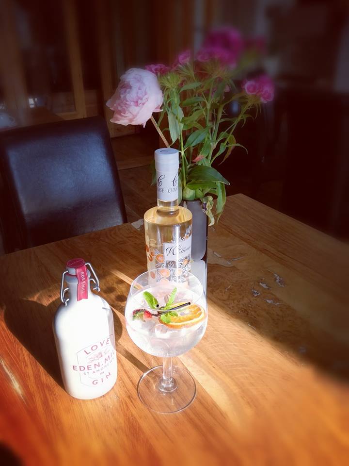 Feeling the heat? Why not refresh yourself with a large G &amp; T? #boutiquegin Una Maricevic #summergin #brighton #edenmills #perfectforsummer