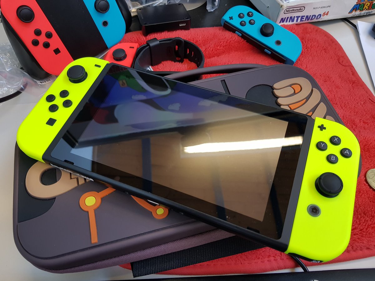 DavideSoliani's tweet photo. I could not resist the Yellow ones... https://t.co/EKQBPYa4pJ