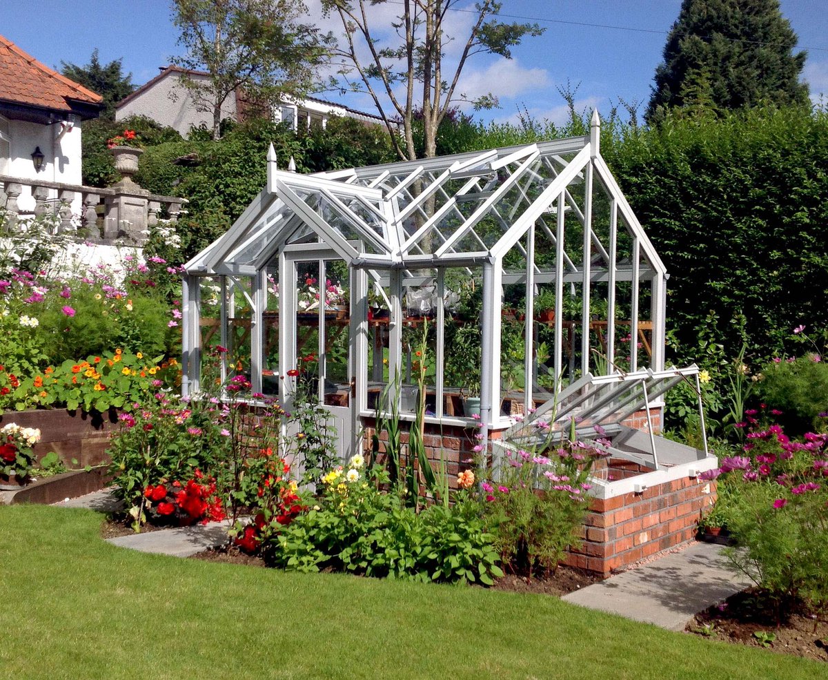 WhiteCottageLB's tweet image. One of our beautiful croft models with cold frames #greenhouse #coldframes #garden #plants
