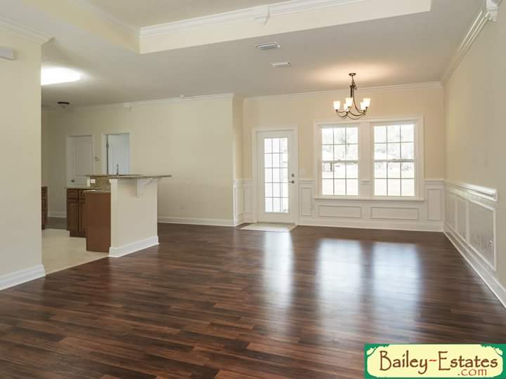 BaileyEstatesFL's tweet photo. Beautiful wide open spaces ready to entertain only at https://t.co/Q9vvfj9WDm. #BuyBailey https://t.co/xqls35EcDo