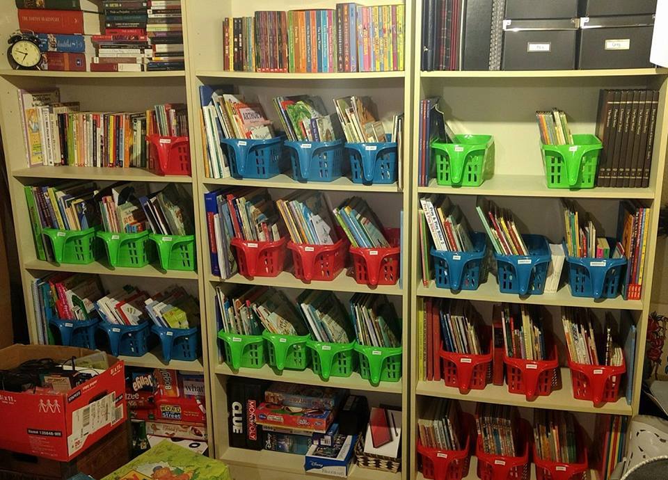 ROministries's tweet photo. A short blog post on how I built and organized our Homeschool Library. https://t.co/e0mbW3XW7l https://t.co/SfLxU29KP7