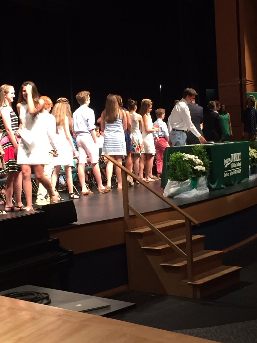 DuxAsstSuper's tweet photo. Congratulations to Grade 8! https://t.co/6JNhrWXqtv