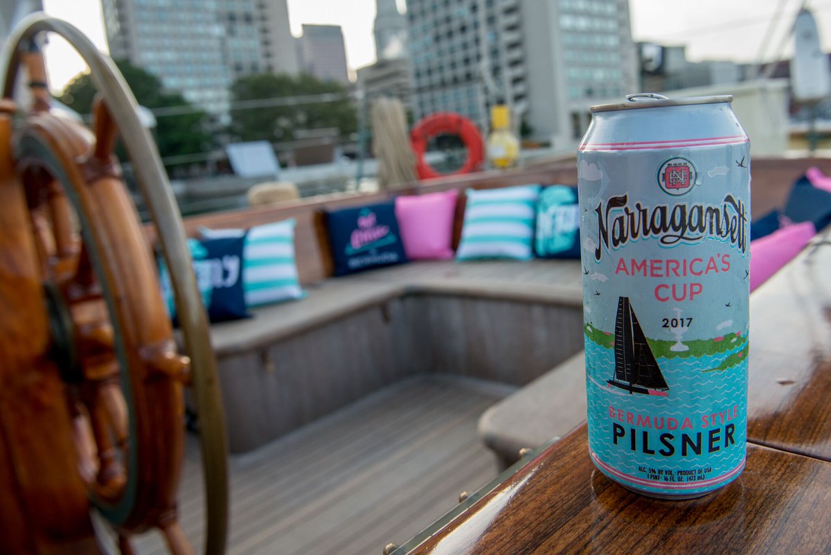 Gansettbeer's tweet photo. Vacation vibes... all summer long. #BermudaStyle https://t.co/G324kngVGm