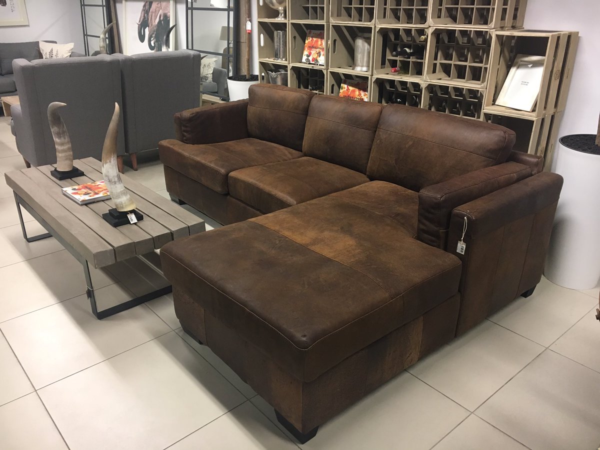 LEATHER SALE DESIGN QUARTER - Save 15% on these items at DQ until 30 June or while stocks last. <a href="/DQ_Jozi/">Design Quarter</a>