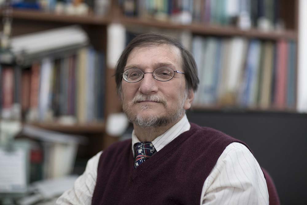 #UVA professor Stephen Macko will be at the #PoeMuseum #RVA's #UnhappyHour this Thursday to discuss his analysis of #EdgarAllanPoe's #hair.