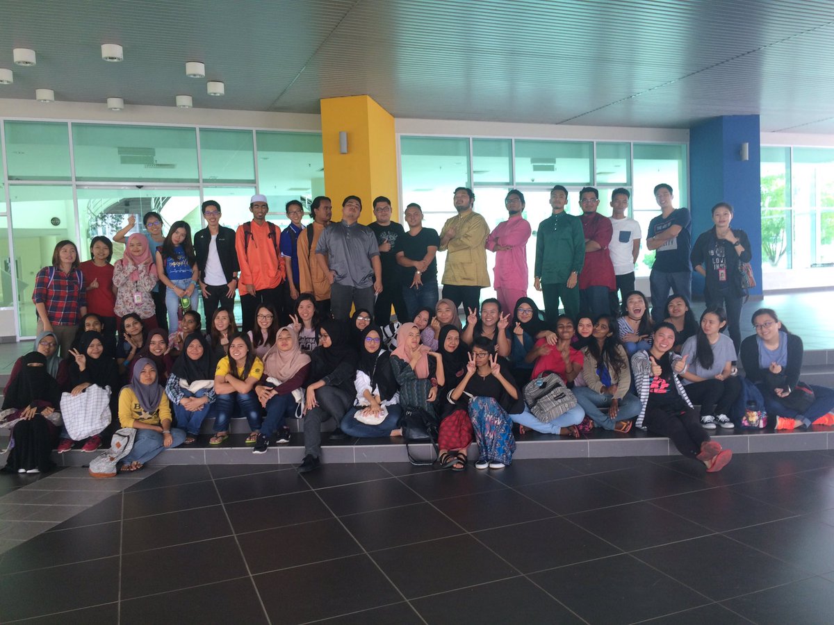 IRCommittee's tweet photo. before doing that, lets post some pictures on our last day last semester to end our degree life in unimas. https://t.co/190ydS5A0A
