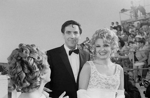 Happy birthday Gena Rowlands.

Here with partner & collaborator, John Cassavetes in 1970. 