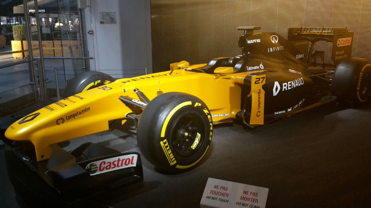 EticketsAtos's tweet photo. Thanks you #Atos  for the dinner at the Atelier Renault ! #AtosItChallenge https://t.co/1sbENa5V2F