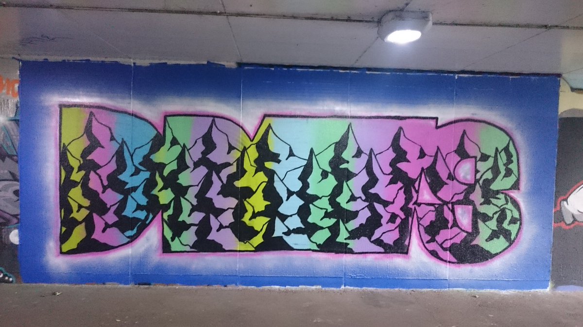 NickVagus's tweet photo. Great work by Bristol's #MRDRAWS in Cheltenham. 
#StreetArt #graffspotting #GraffArt #graffiti 
@mrdrawsbristol https://t.co/ps9pQ9Dd9z