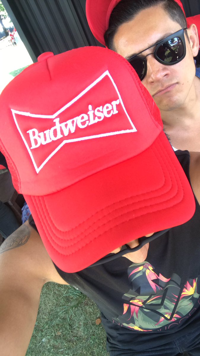 ALEXPUJOL's tweet photo. Así vivimos #BudweiserMachaca2017 #BudweiserMachaca @BudweiserMx parte 1 @brianlozano0 @betty_ayala https://t.co/YJLkNE6beS