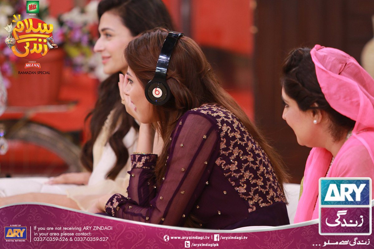 aryzindagipk's tweet photo. The more entertaining segment of #SalamZindagi β€οΈ
#KuchKahaKiya #ARYZindagi π
#FaysalQuraishi #FizaShaoib #SharmeenAli #ChefSumaira https://t.co/gPYyhSLOM5