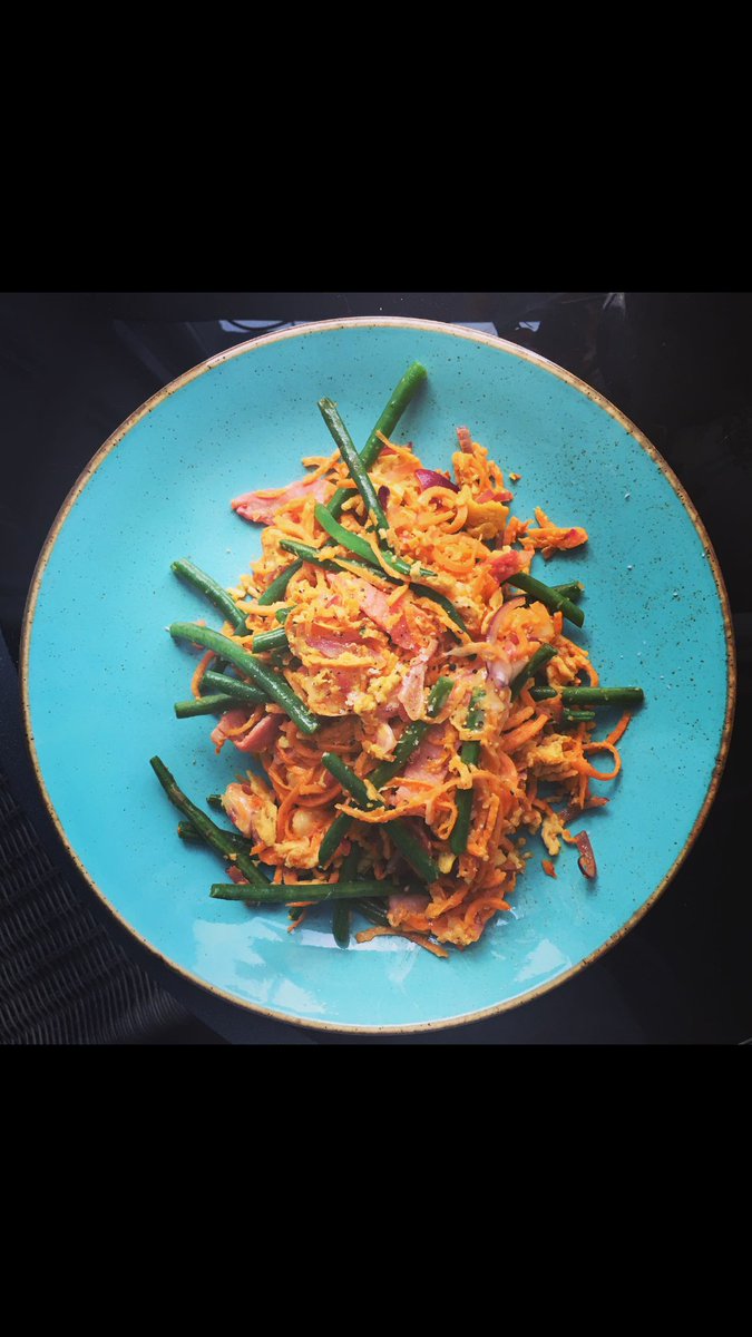 HigginsCatering's tweet photo. Sweet potato carbonara looking lovely on Seasons Sea Spray!
#porcelite
#rustictableware https://t.co/O1ZlUsqpCk https://t.co/p6rPhHhYq4