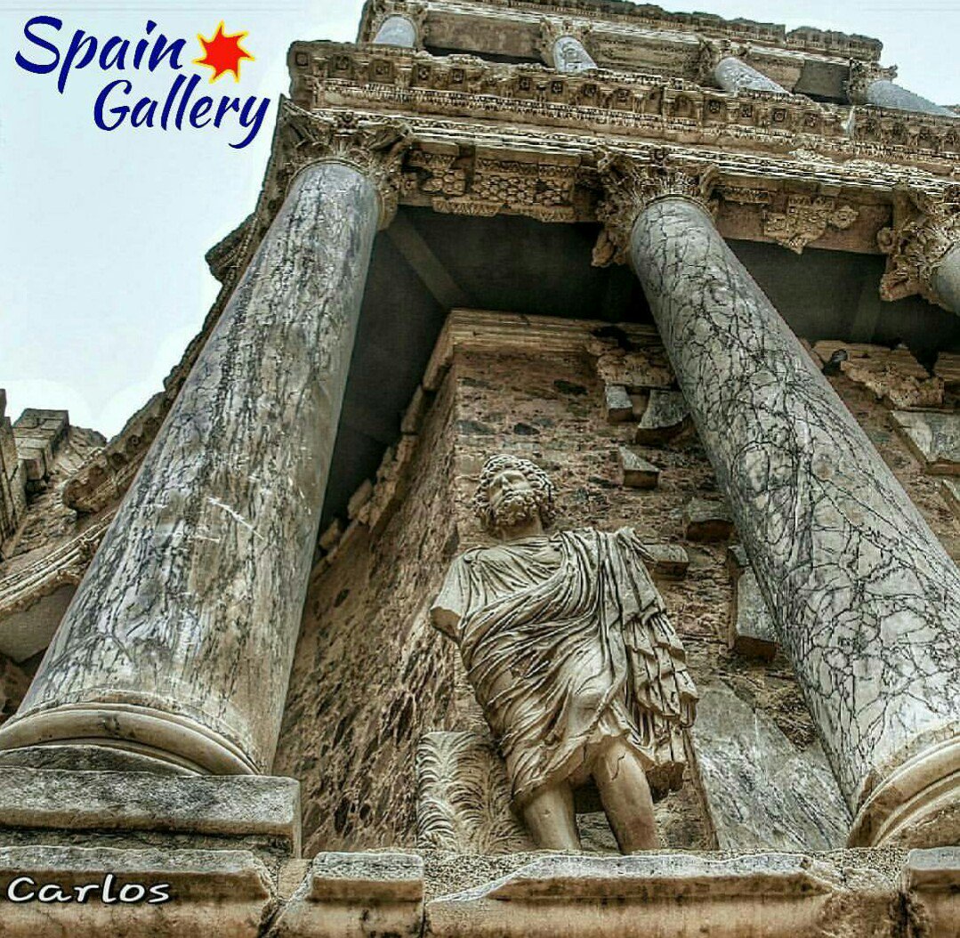 Spain_Gallery's tweet photo. Lugares que imponen #Mérida #Extremadura @Extremadura_tur #spain #visitspain Gracias 1321cmcl !! https://t.co/Jv0Zpji85K