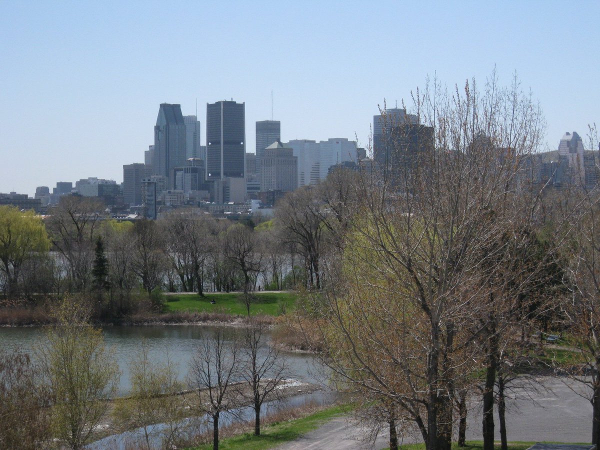 hanxpower's tweet photo. Montreal: a vibrant, world class city, rich in culture, history and charm. #Canada150 @AirCanada https://t.co/Xa7QcvWpwe