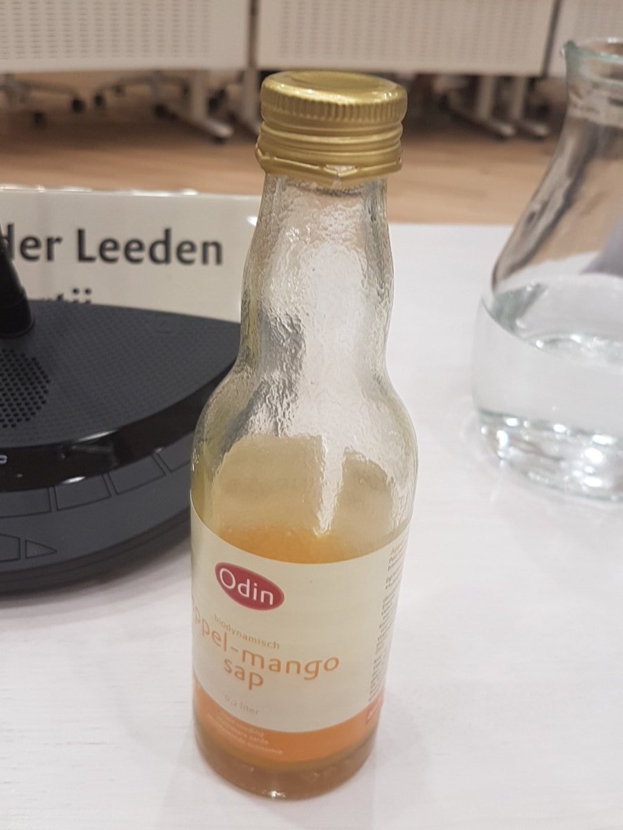 Lekker die nieuwe sapjes tijdens de raad