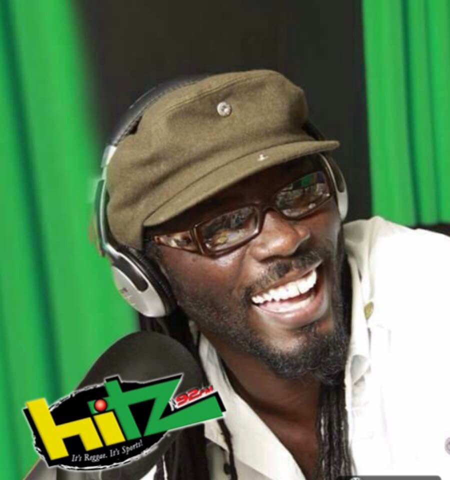 Hitz92fm's tweet photo. We now have #Izahbing inside #Dbounce! He'll be 'bouncing' and interacting with you until 5pm!
#HitzRadio https://t.co/GOsT7q4NvA
