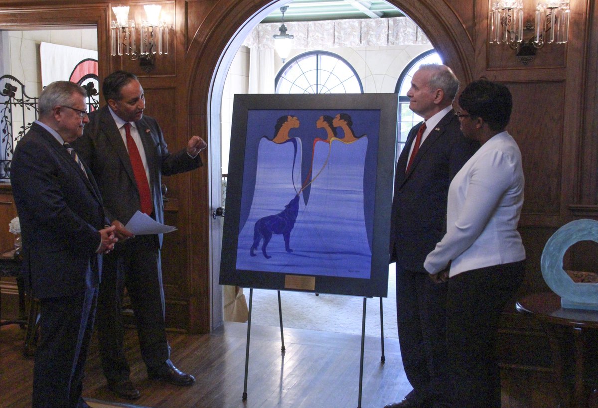 Gov Dayton &amp; <a href="/mndeed/">MN DEED</a> Comm. Hardy exchanged works of art with <a href="/RalphGoodale/">Ralph Goodale</a> &amp; @CGKNasim in honor of #Canada150 &amp; strong partnership with MN.