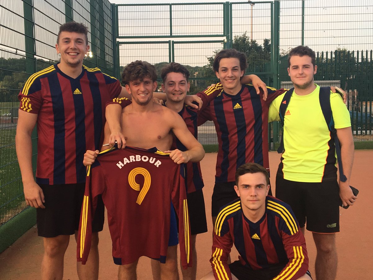 FCBasil's tweet photo. We've secured our 6th league title on goal difference #COYB #FCB https://t.co/ZxF12AJQAK