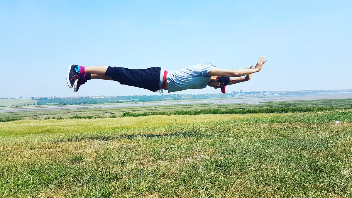 aaptfitness's tweet photo. @BeastComplex as superman! Midway through a superman push up for the app! #exercise #superman #mondaymotivation #fitnessapp #app #heatwaveuk https://t.co/qSjano7AhD