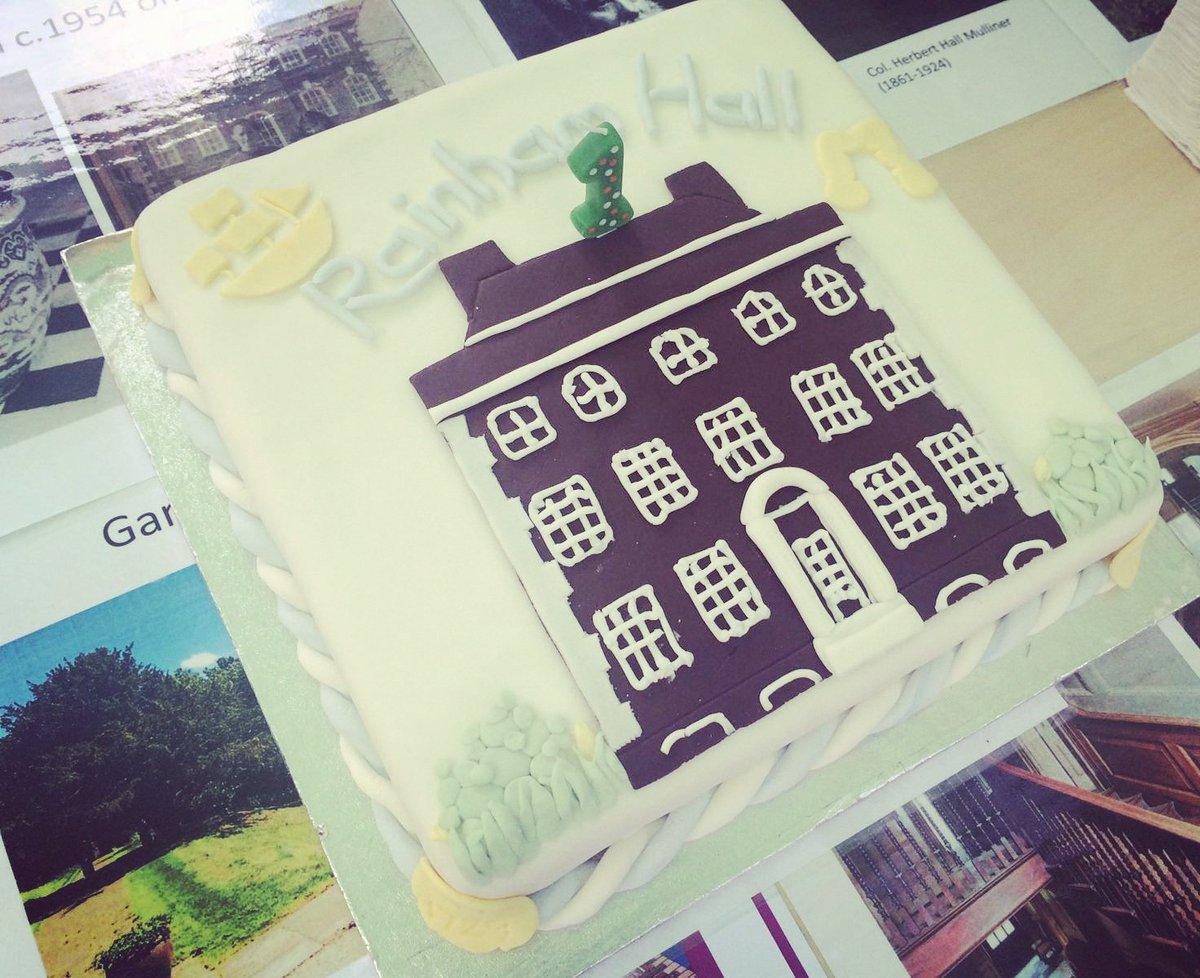 Ellanorlovecake's tweet photo. It's #museumweek2017 #MWFood so here's a cake I made of the @nationaltrust property I used to work at - @RainhamHallNT!! Miss you guys. https://t.co/IPi9ANViSF